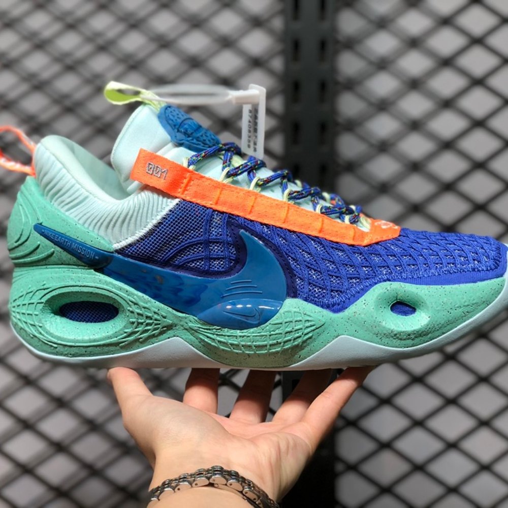 Nike cosmic unity
